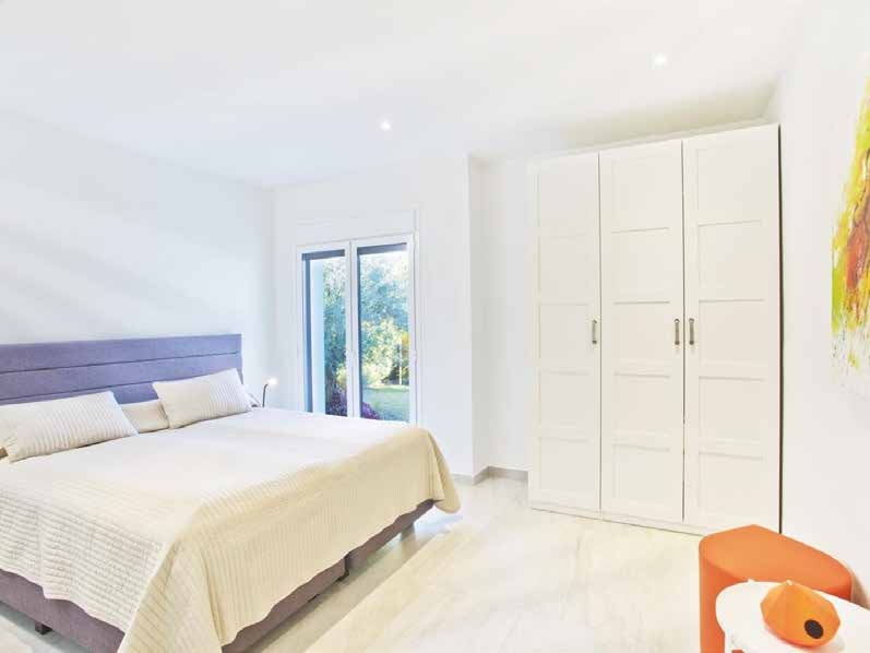 Beachside Marbella Villa - Afbeelding 12