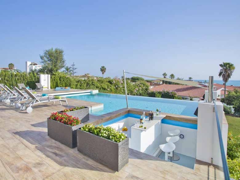 Beachside Marbella Villa - Afbeelding 13
