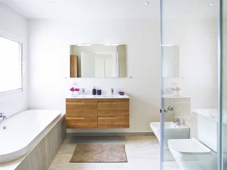 Beachside Marbella Villa - Afbeelding 15