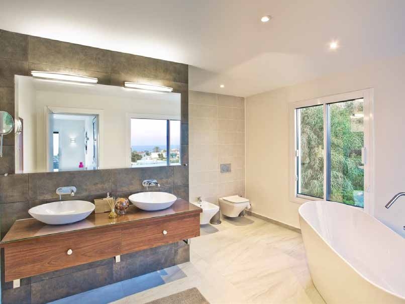 Beachside Marbella Villa - Afbeelding 16
