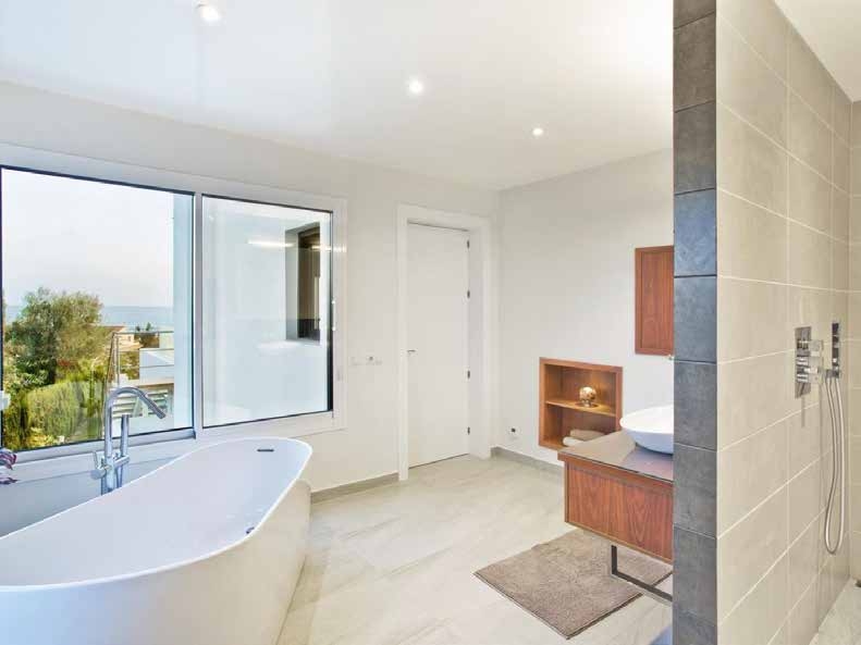Beachside Marbella Villa - Afbeelding 18