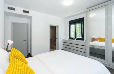 NUEVA ANDALUCIA, MARBELLA - Afbeelding 8