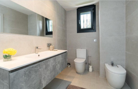 NUEVA ANDALUCIA, MARBELLA - Afbeelding 7
