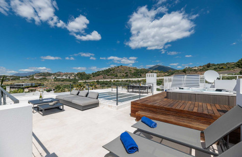 LOS OLIVOS, NUEVA ANDALUCIA - Afbeelding 17