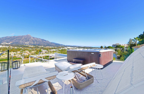 Panoramic View Villa - Image 8