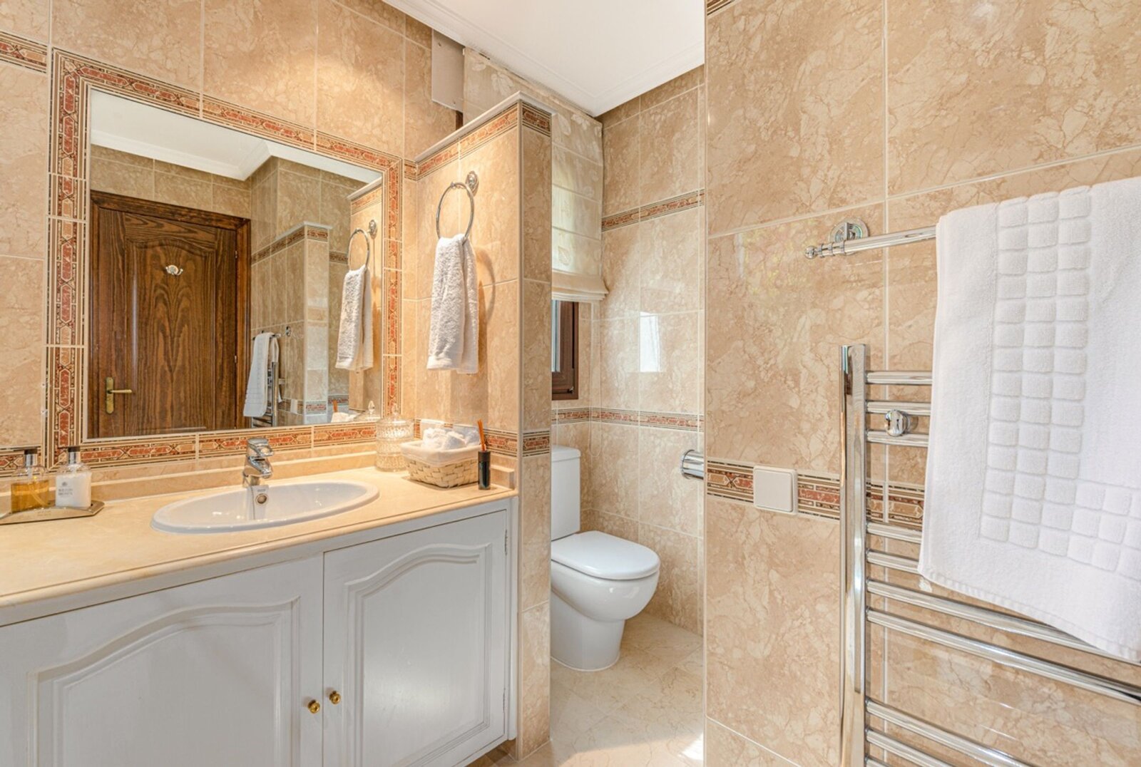 Villa Suzanna image 3