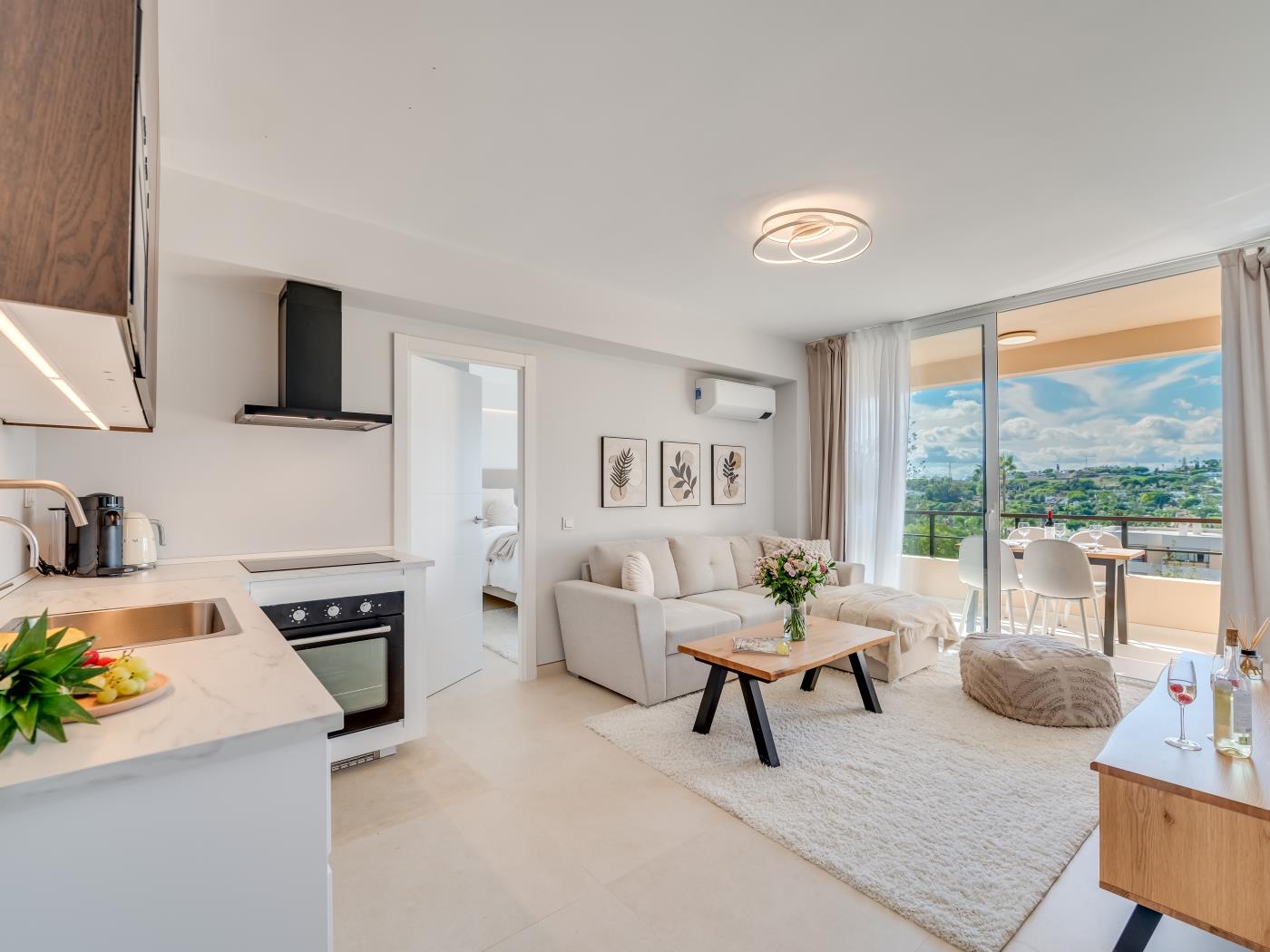 Newly Renovated Sunlit 3 BDRM Apt w/ Stunning Views image 2