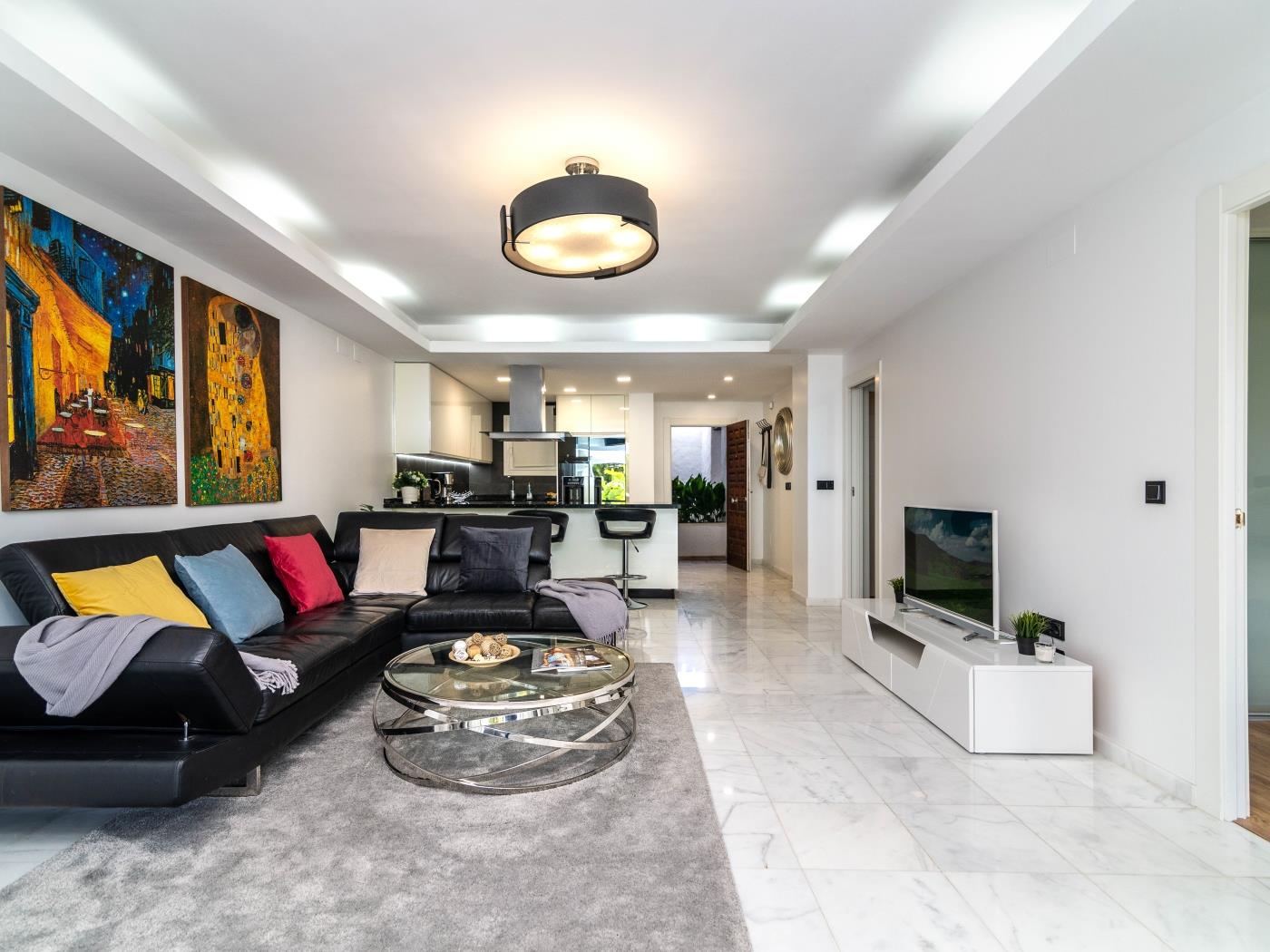 Luxurious Beachside In The Heart Of Puente Romano