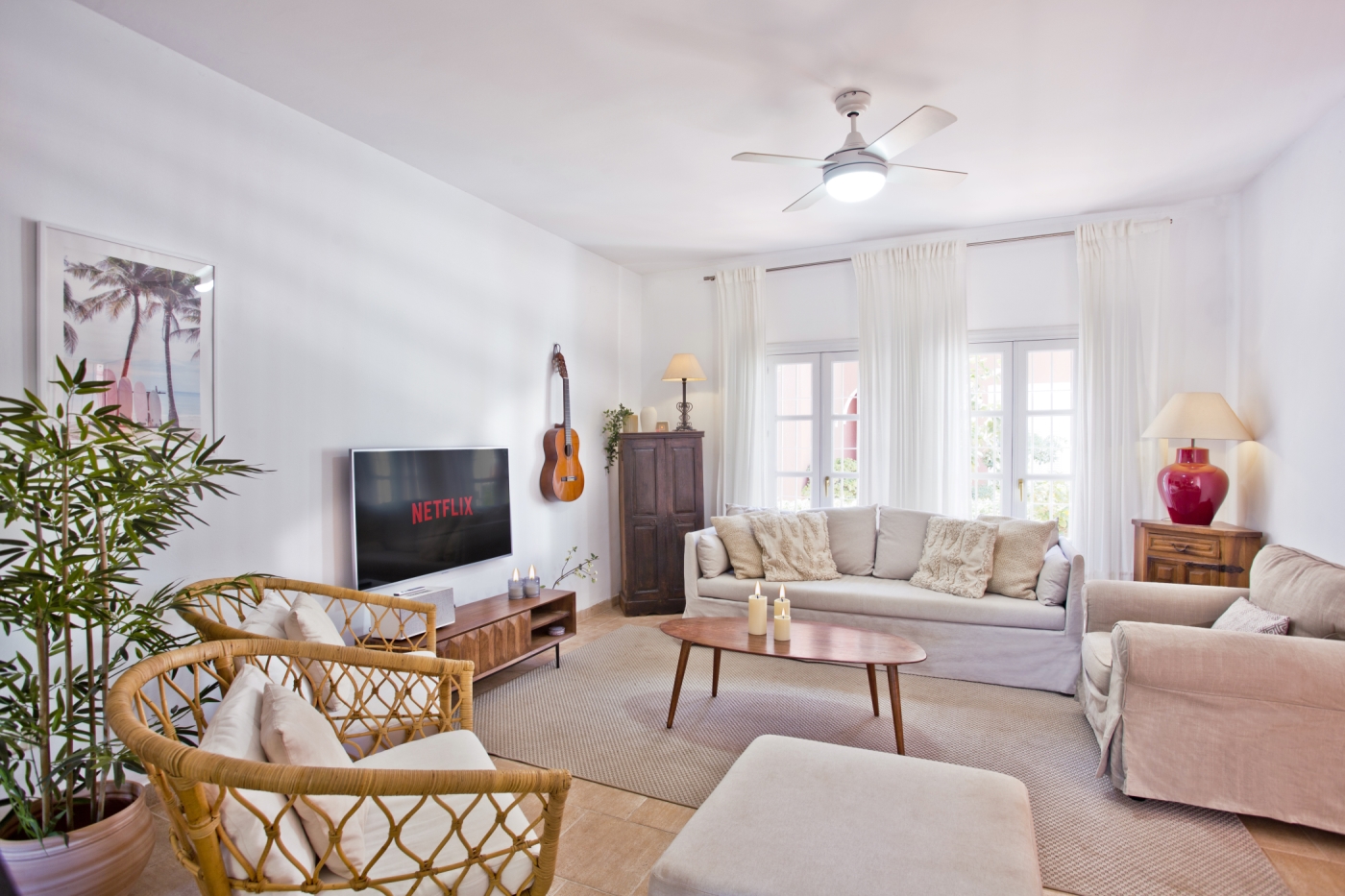 Charming and Modern Townhouse on the Beach image 2