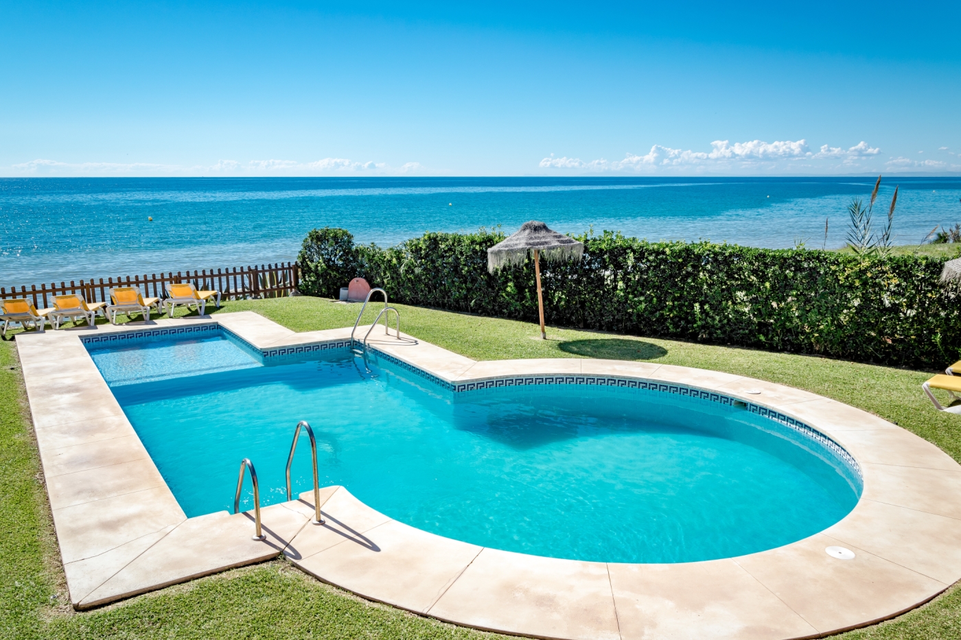 Beachfront Escape 3 Bed House - Stunning Sea Views image 3