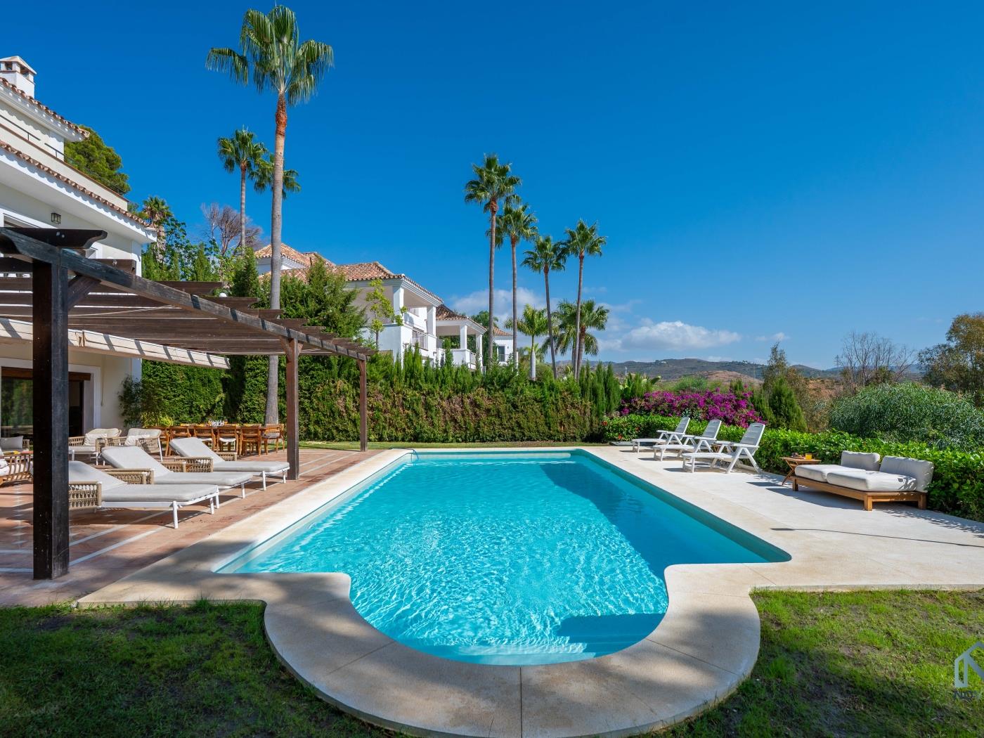 Spacious 6 BDRM Villa - Golf Lover's Paradise image 3