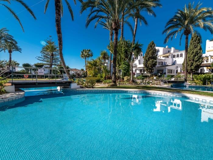 Luxury 3BD in Aldea Blanca, Pool & Puerto Banús image 4