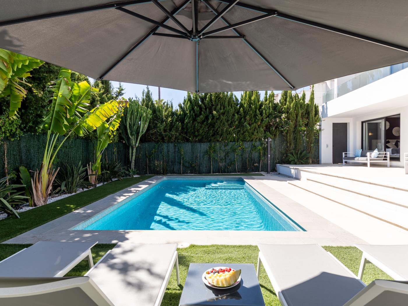 Luxury Villa – Heated Pool, Jacuzzi, Sauna & more image 5