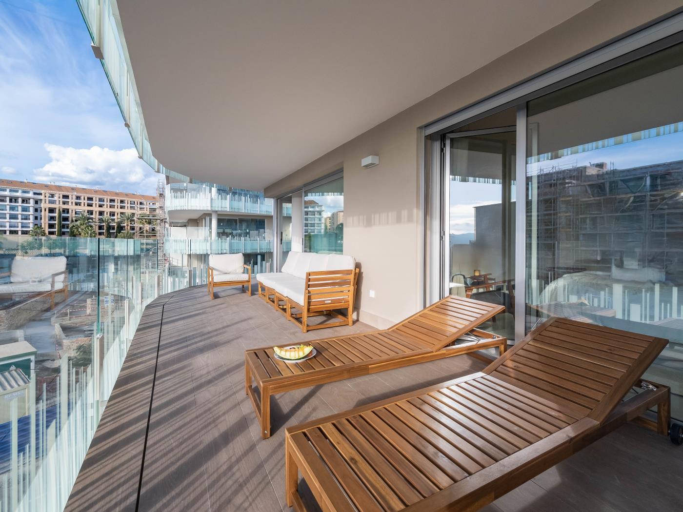 Newly Built 3 BDRM Luxury Apt Close to the Beach image 6