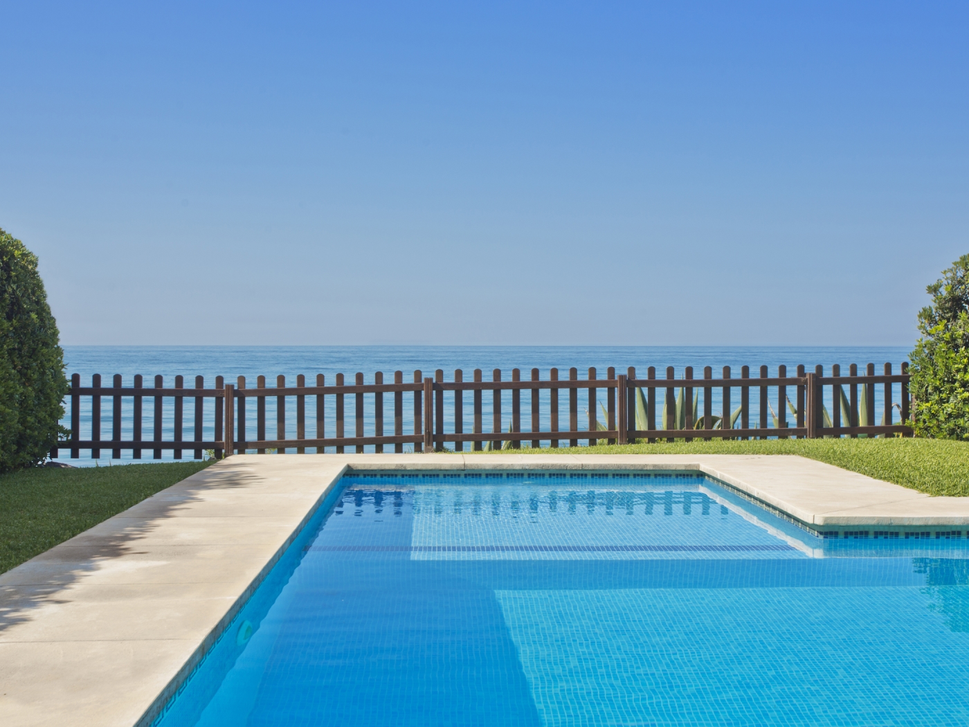 Charming and Modern Townhouse on the Beach image 6
