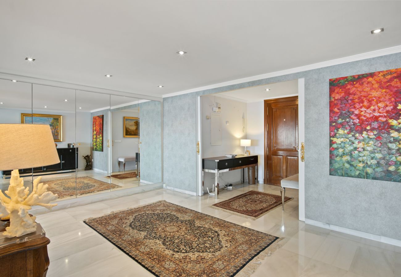 Marbella 2000 Penthouse image 7