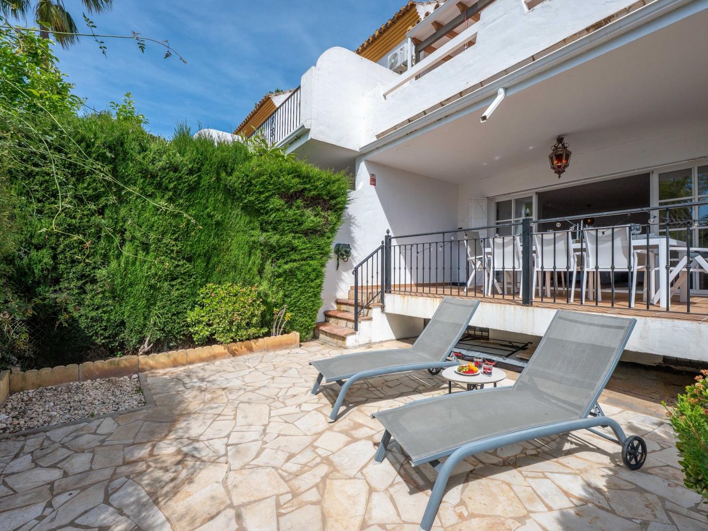 Sea-View 4 BDRM Townhouse w/ Pool & Cinema image 8