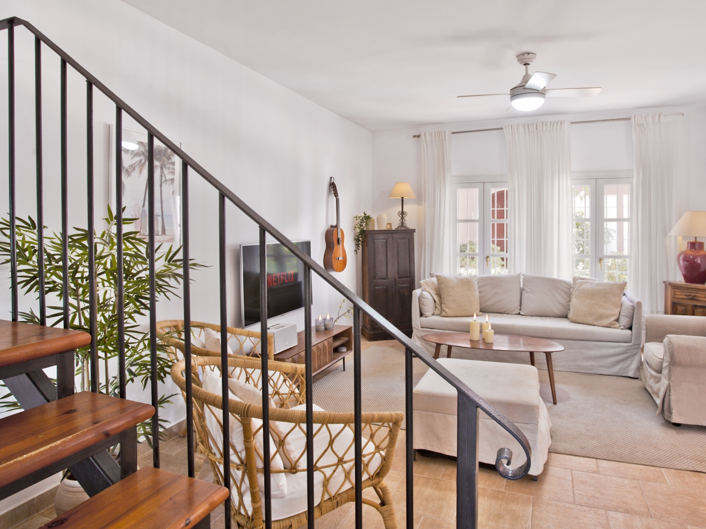 Charming and Modern Townhouse on the Beach image 8
