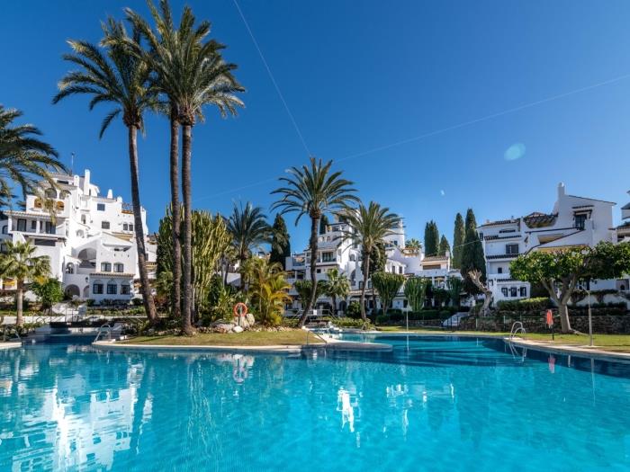 Aldea Blanca 2 BDRM Central Apt w Stunning Views image 8